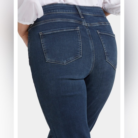 NYDJ Women's Jeans Marilyn Straight Jeans
Size 6 - Picture 2 of 14